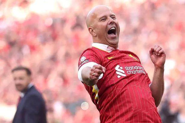 利物浦今夏将有“历史级预算”，要不要1.3亿砸中锋？